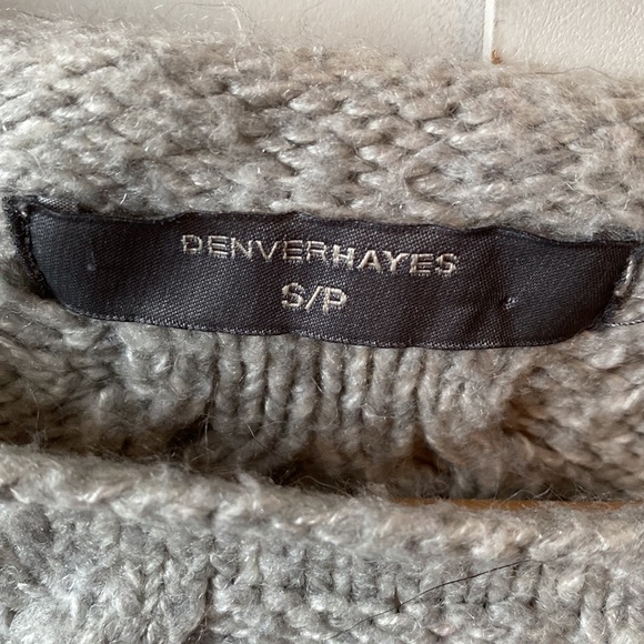 Denver Hayes grey sweater - Picture 2 of 2